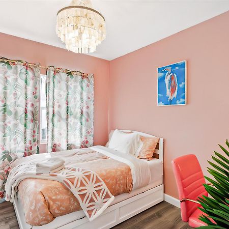 New! Havana Nights Villa ! Walk To Calle Ocho! Miami Kültér fotó