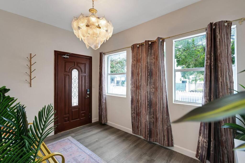 New! Havana Nights Villa ! Walk To Calle Ocho! Miami Kültér fotó